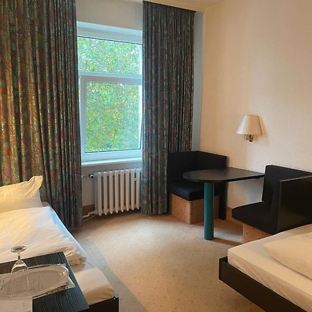 Hotel Bitterfelder Hof מראה חיצוני תמונה