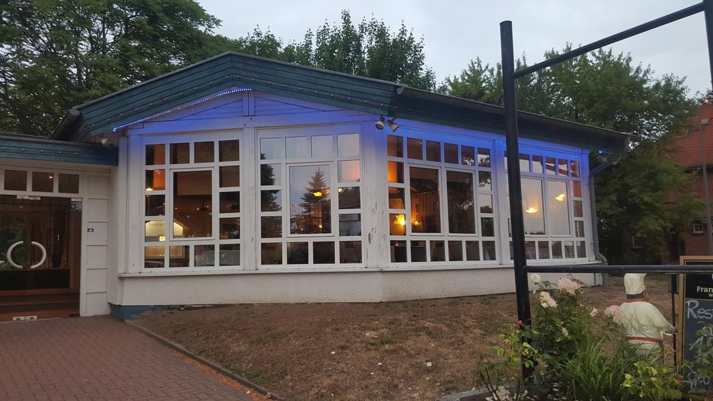 Hotel Bitterfelder Hof מראה חיצוני תמונה