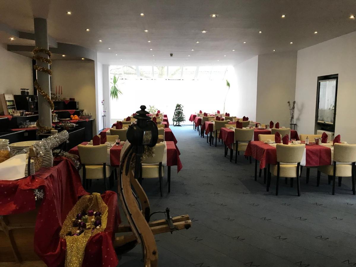 Hotel Bitterfelder Hof מראה חיצוני תמונה
