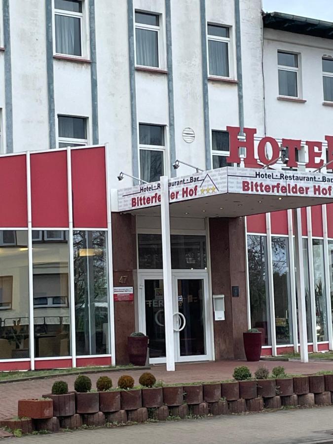 Hotel Bitterfelder Hof מראה חיצוני תמונה